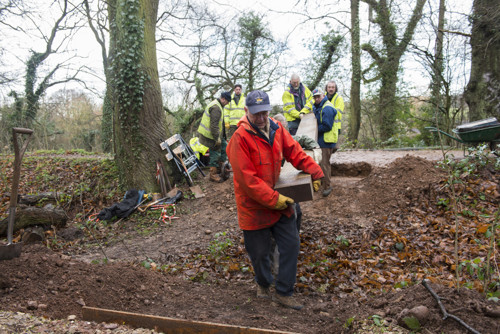 Moor pond wood volunteers