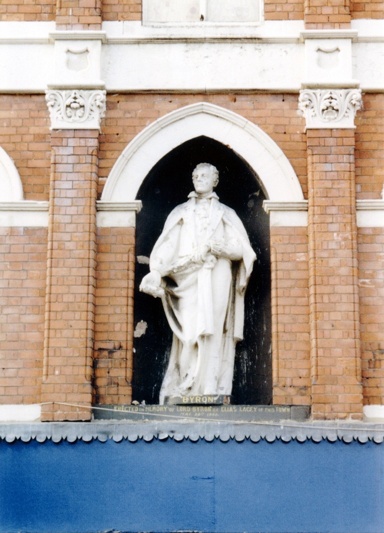 Lord Byron statue, Hucknall