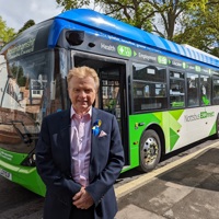 Nottsbus ECOnnect 33 and Councillor Neil Clarke MBE, Chairman of the Transport and Environment Committee (Nottinghamshire County Council)