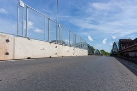 Lady Bay Bridge barriers