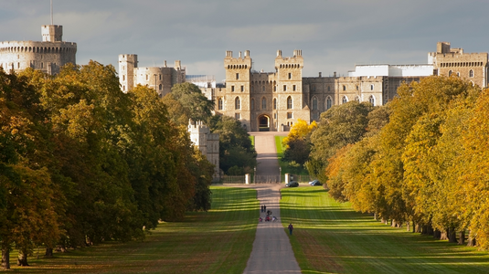 Landscape shot of Windsor Castle and grounds